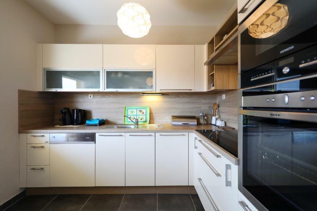 Luxury Apartment Rougemarin Пакоштане Екстер'єр фото